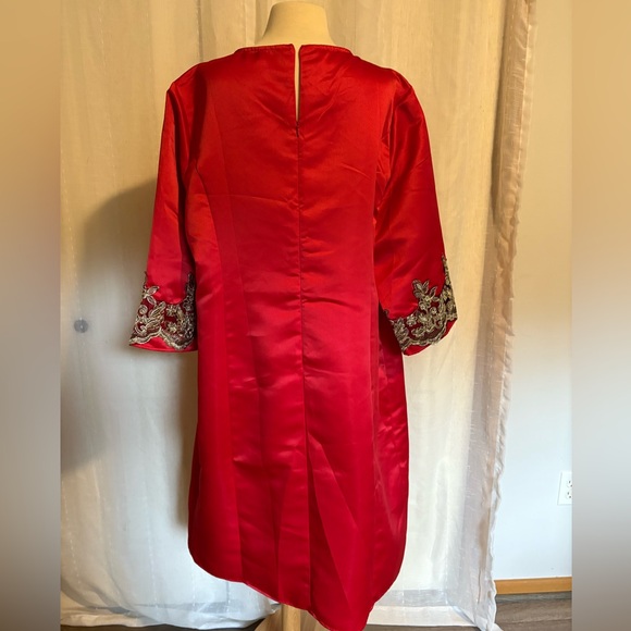 Red dress - Picture 3 of 6